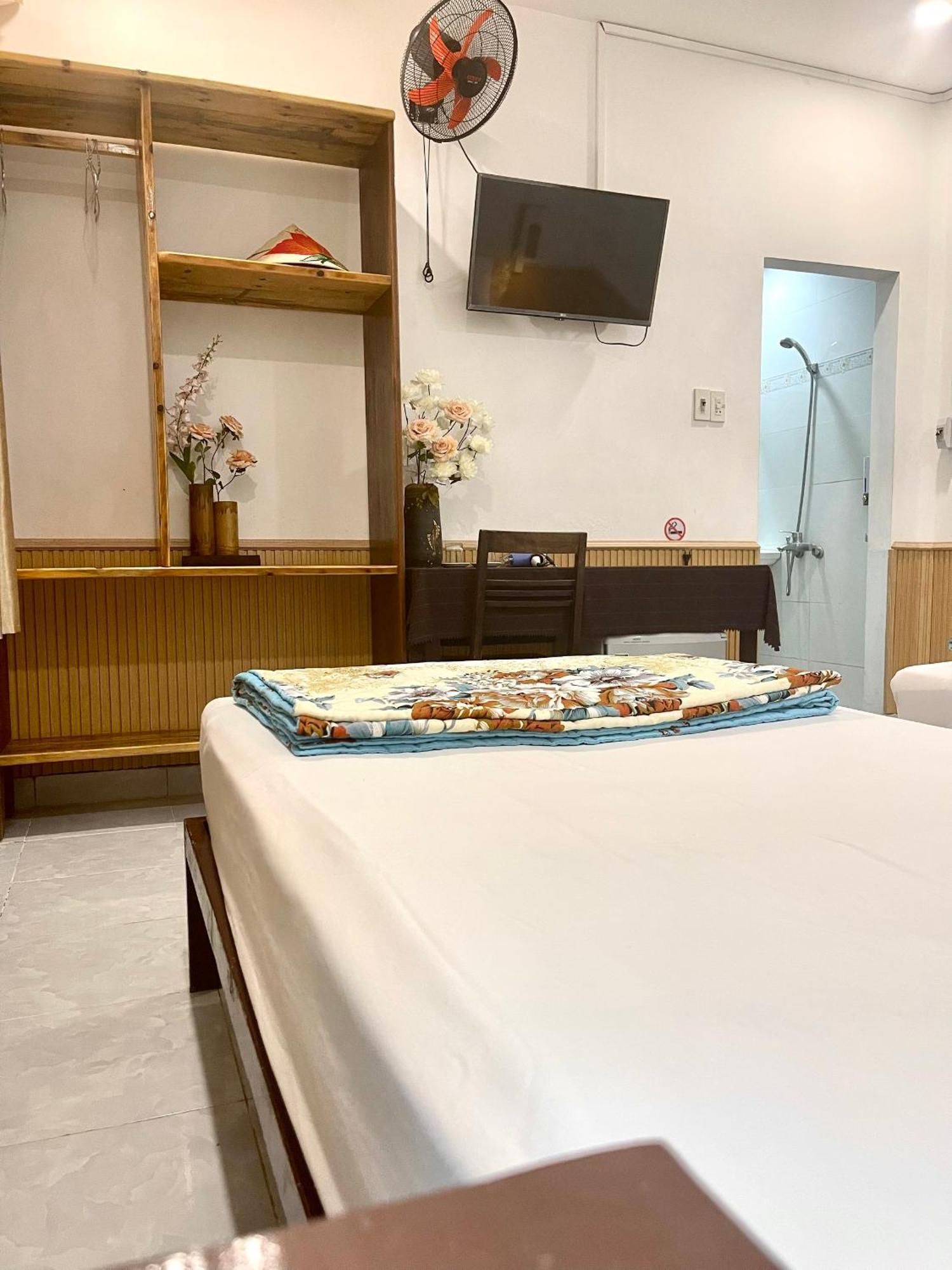Homestay Minh Tu Hué Extérieur photo